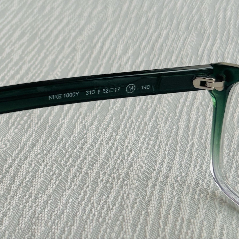 Nike eyeglass frames (2025) - Picture 4 of 6